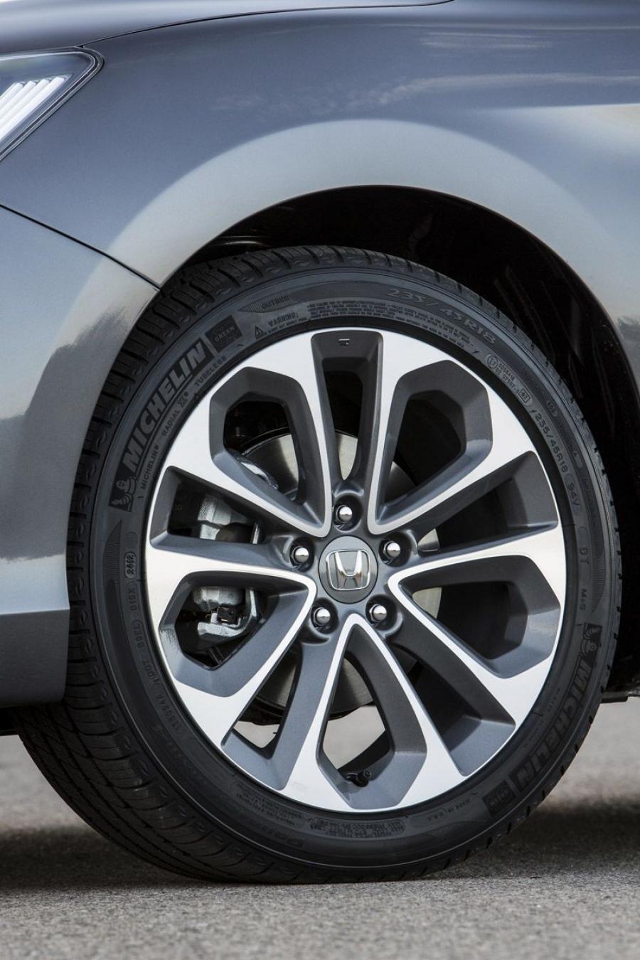  Honda Accord Sport Sedan 2013 года  (фото 71 из 147)